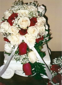 RED AND WHITE ROSES CASCADE BOUQUET